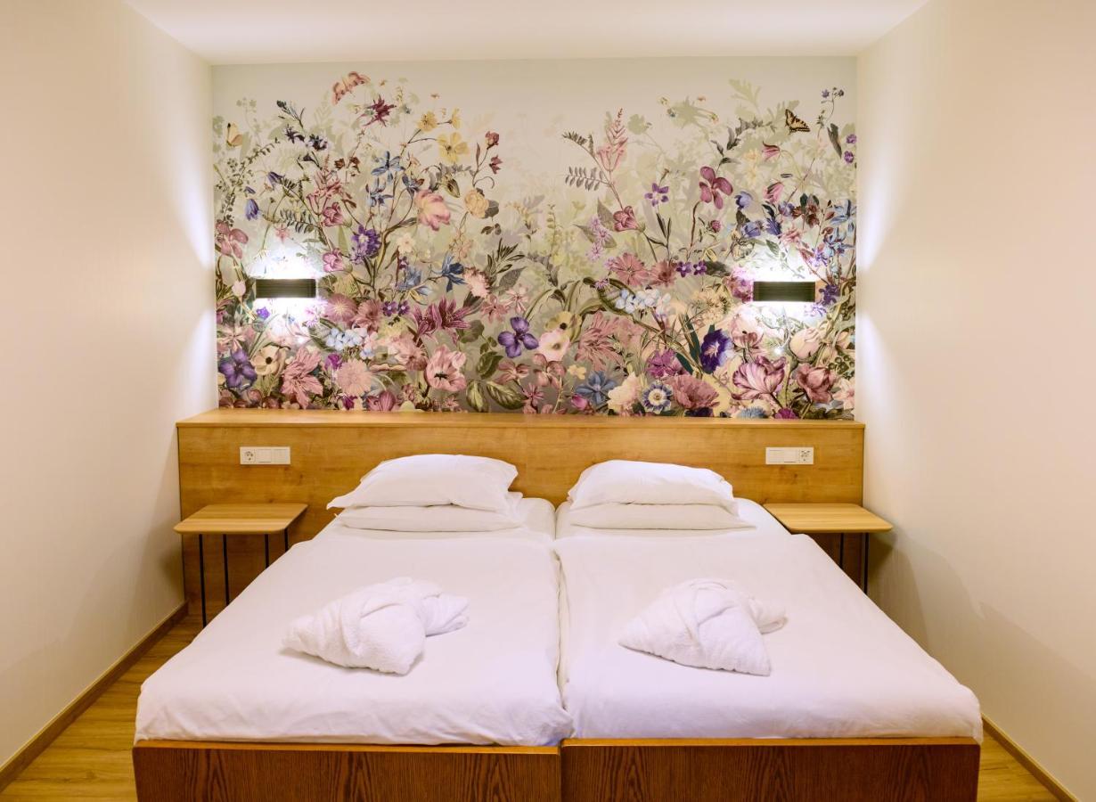 Grundhof Appart-Hotel Ernz Noire מראה חיצוני תמונה